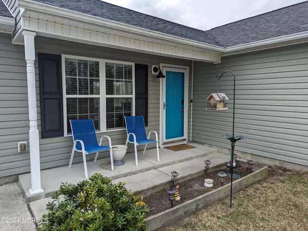 Maysville, NC 28555,2325 White Oak River RD