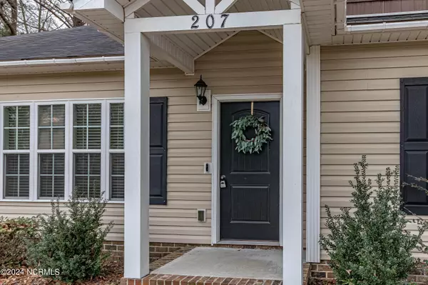 Seven Springs, NC 28578,207 Pioneer Trails DR