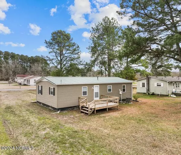 Elizabeth City, NC 27909,1118 Horseshoe Road