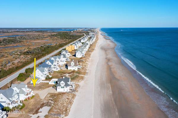 North Topsail Beach, NC 28460,4196 Island DR