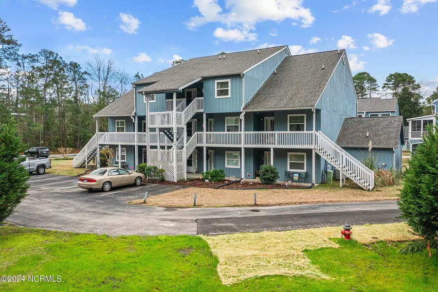 24 Boundaryline Drive NW #H, Calabash, NC 28467