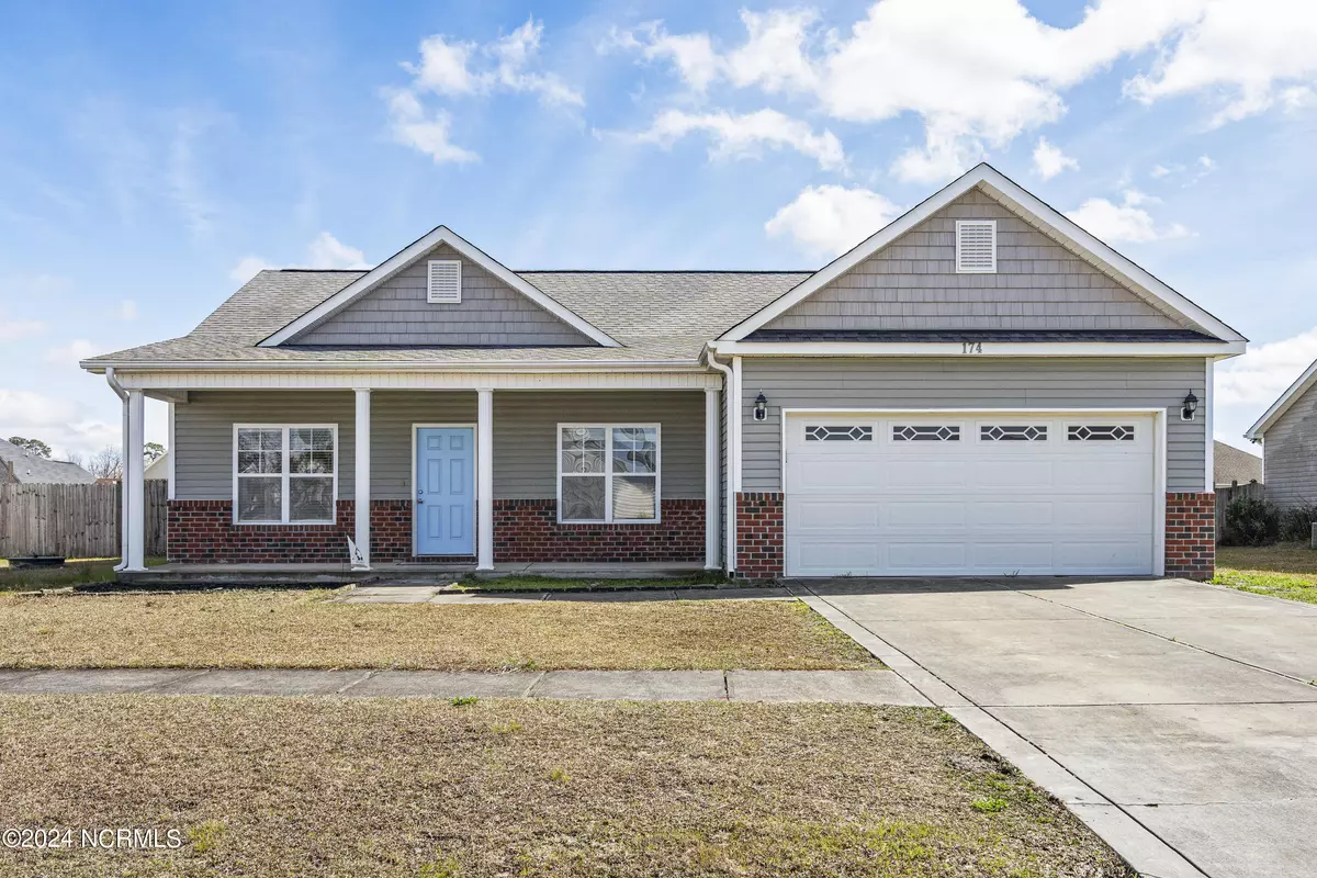 Jacksonville, NC 28546,174 Moonstone CT