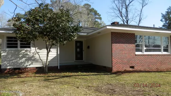 303 E 5th AVE, Chadbourn, NC 28431