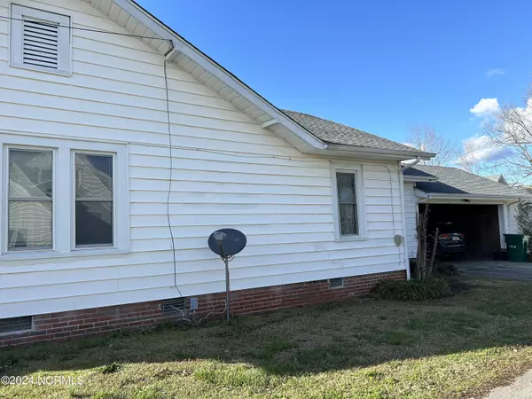 Williamston, NC 27892,503 S Haughton ST