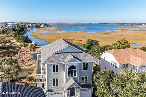 Surf City, NC 28445,26 Sandy LN