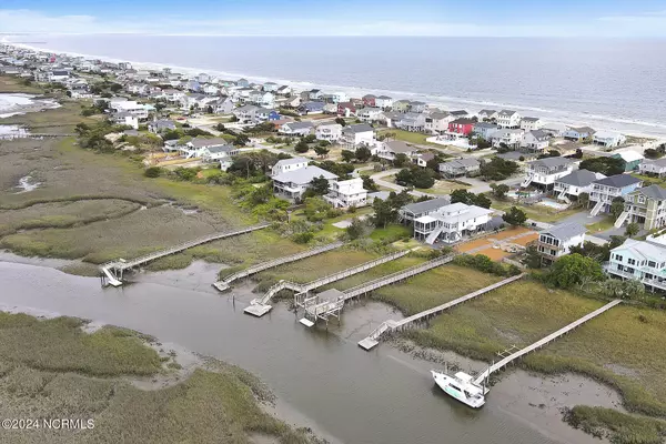 Oak Island, NC 28465,2024 W Pelican DR