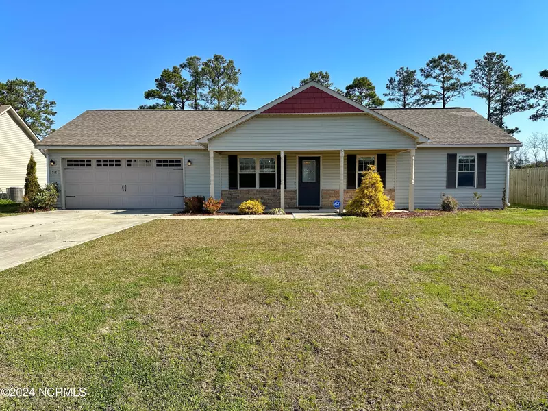 518 Deep Inlet Drive, Sneads Ferry, NC 28460