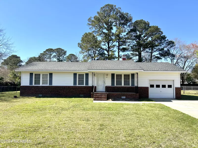 115 Tilghman DR SE, Goldsboro, NC 27534