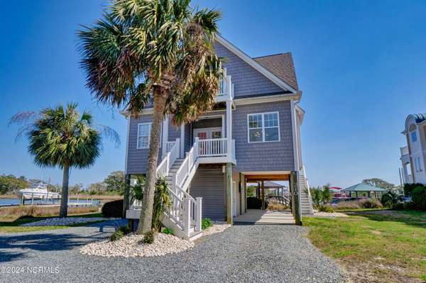 210 Sea Manor DR, Surf City, NC 28445