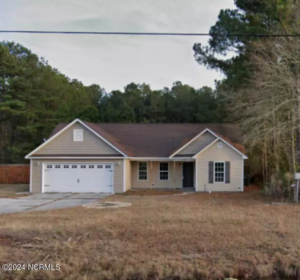 1312 Old Folkstone RD, Sneads Ferry, NC 28460