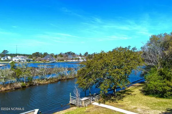 Morehead City, NC 28557,5222 Webb CT