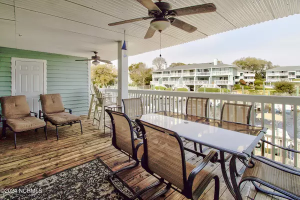 Carolina Beach, NC 28428,202 Lewis DR #1207