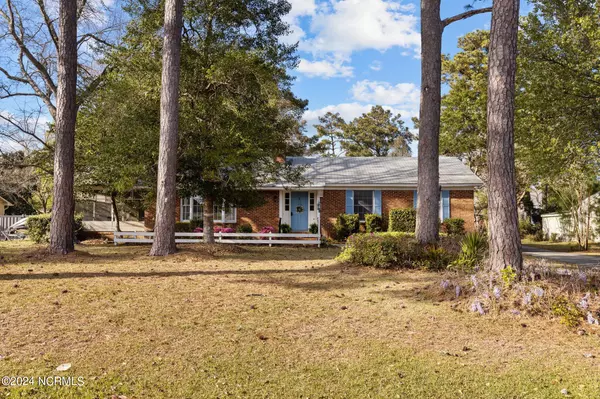 Newport, NC 28570,104 Laurel LN