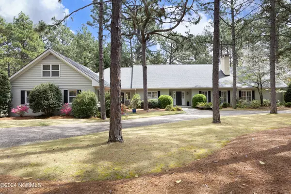 15 Augusta National DR, Pinehurst, NC 28374