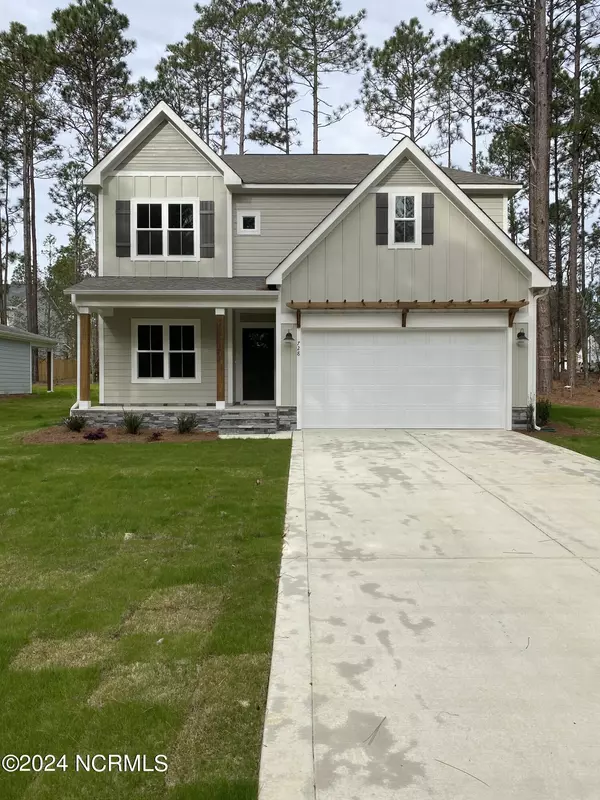 728 Elderberry DR, Vass, NC 28394