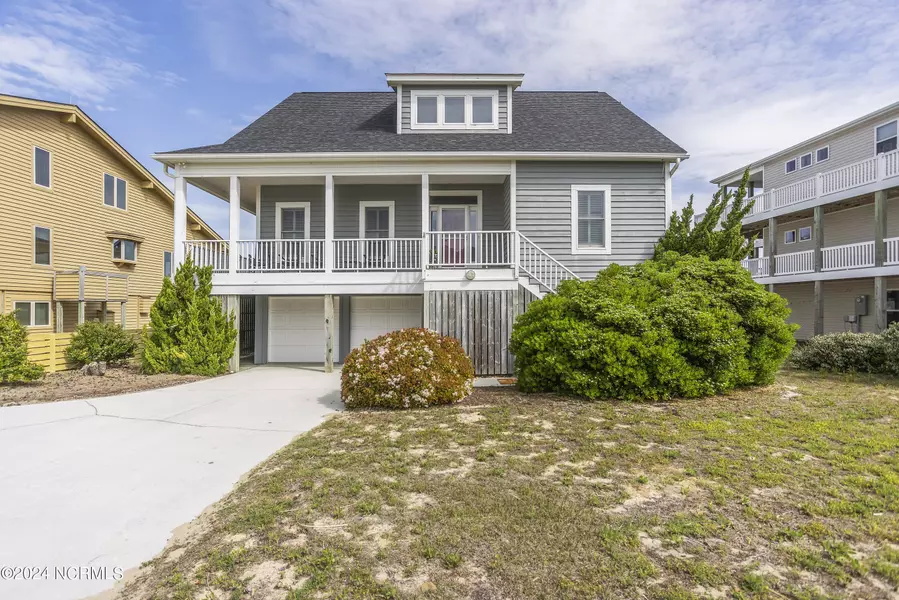 6608 Kings Lynn DR, Oak Island, NC 28465