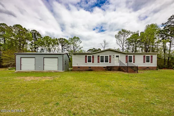 601 Perrytown RD, New Bern, NC 28562