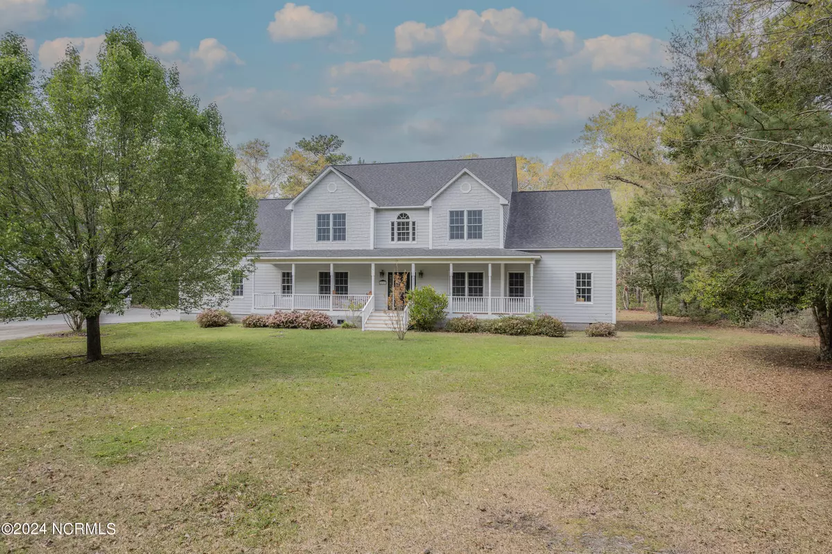 Stella, NC 28582,237 White Oak Bluff RD