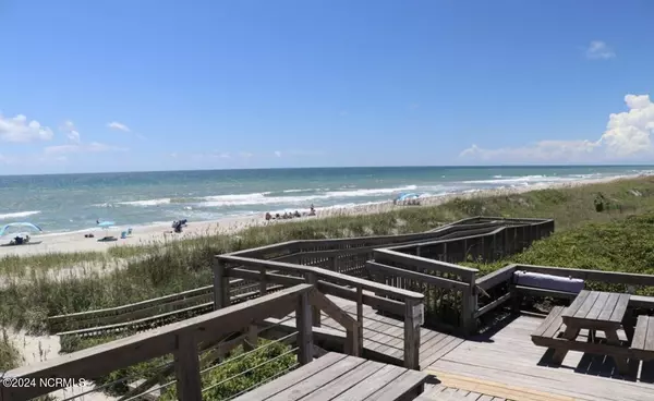 Pine Knoll Shores, NC 28512,132 Cedar RD