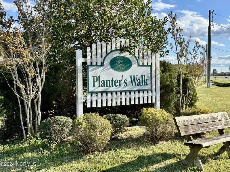 90 Planters Walk DR, Snow Hill, NC 28580