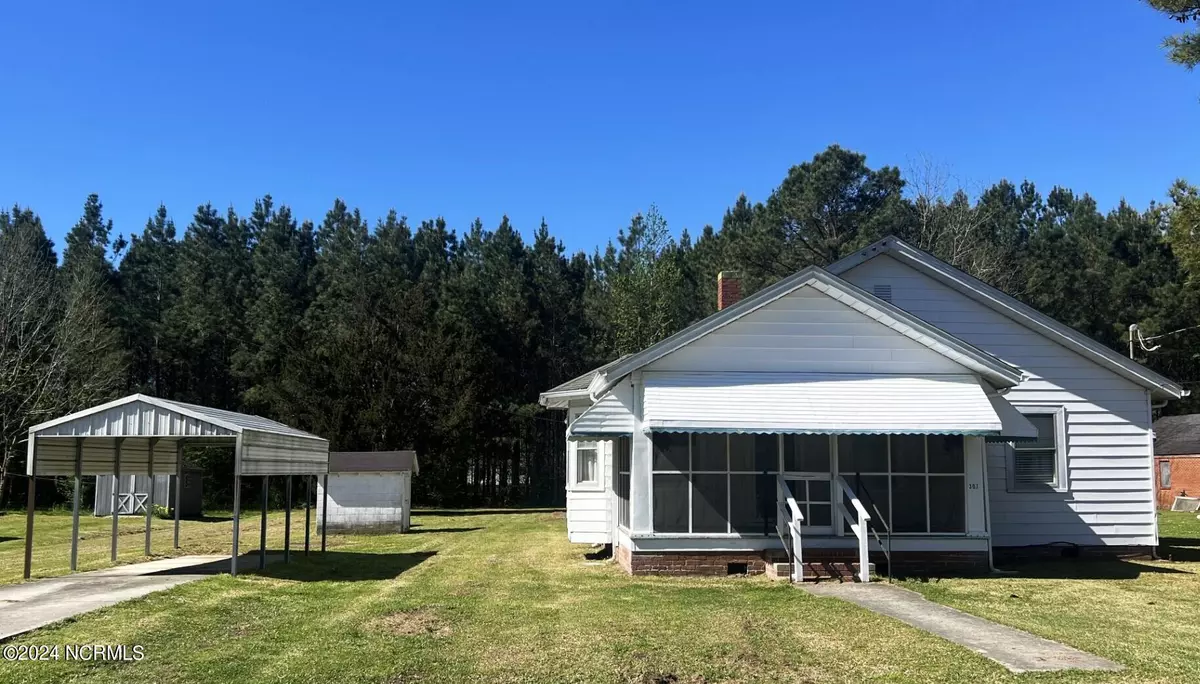 Roper, NC 27970,307 Bank ST