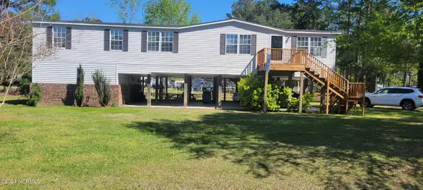 289 Bay Shore DR,  Chocowinity,  NC 27817