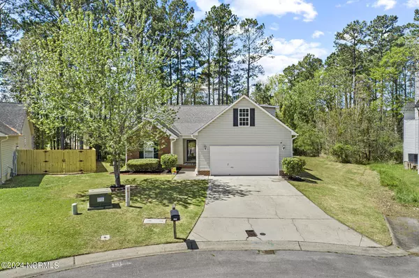 311 Burning Tree LN, Jacksonville, NC 28546