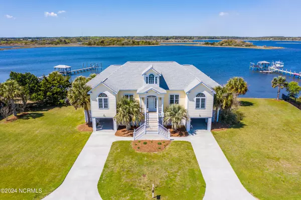 11 Osprey DR,  North Topsail Beach,  NC 28460