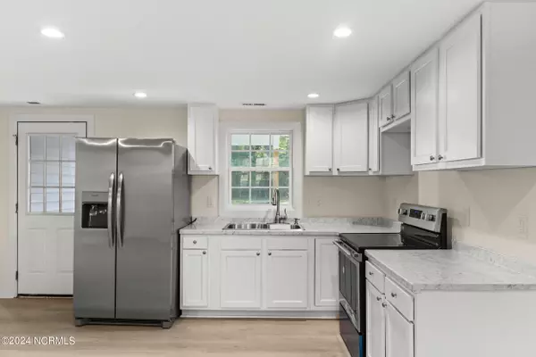 Watha, NC 28478,1131 Van Eden RD