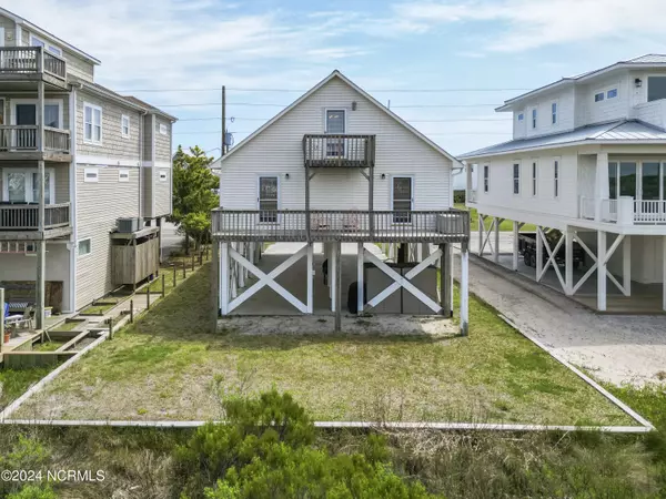 Surf City, NC 28445,1217 N New River DR