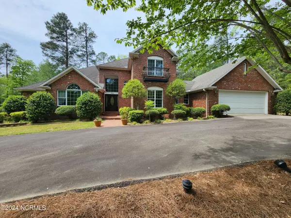 Southern Pines, NC 28387,1320 E Hedgelawn WAY