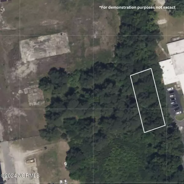 Whiteville, NC 28472,Near 606 Washington ST