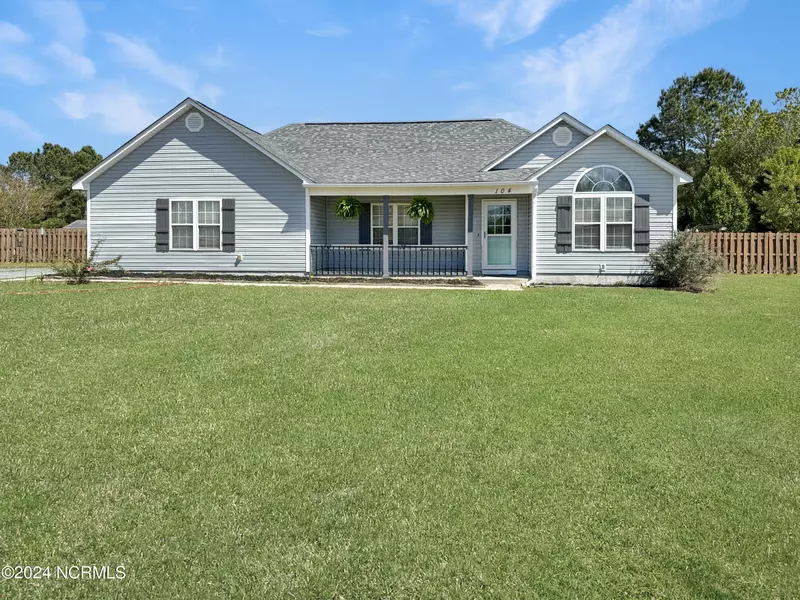 104 Derby LN, Hampstead, NC 28443