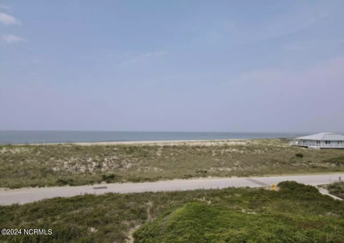 Bald Head Island, NC 28461,233 W Bald Head Wynd