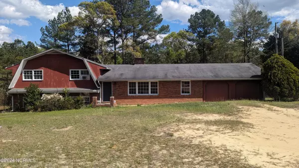 5027 Us 1 HWY, Vass, NC 28394