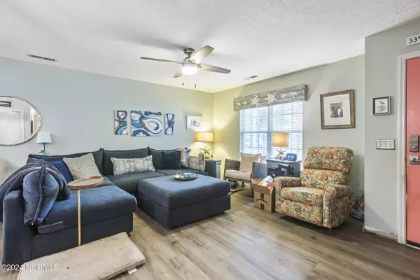 Oak Island, NC 28465,156 NE 5th ST