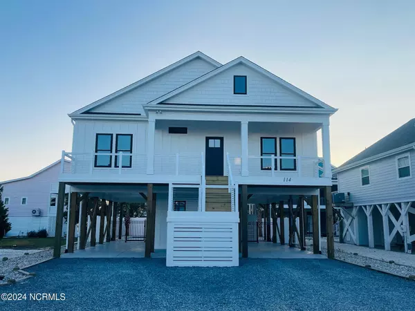 114 Windjammer DR,  Holden Beach,  NC 28462