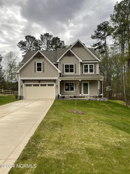 819 Dupont LN, Carthage, NC 28327