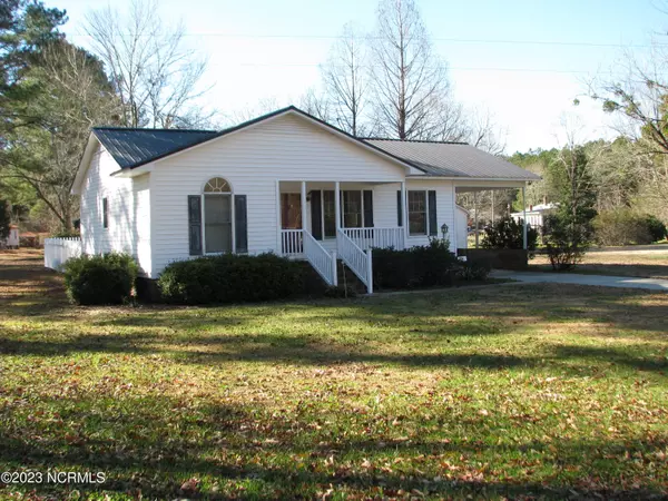 58 Country LN, Plymouth, NC 27962