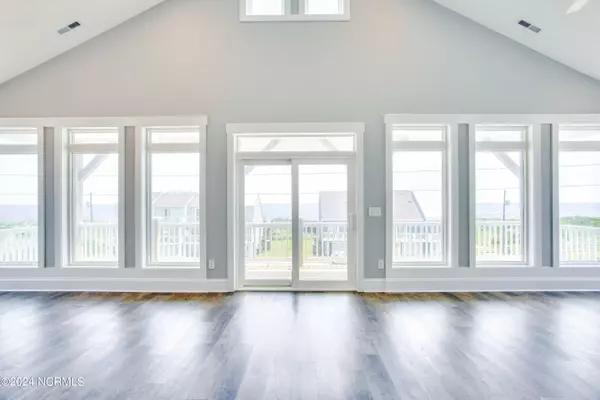 North Topsail Beach, NC 28460,1439 New River Inlet RD