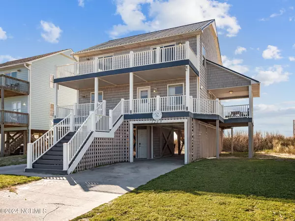 North Topsail Beach, NC 28460,1218 New River Inlet RD