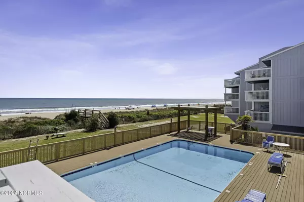 Carolina Beach, NC 28428,1311 S Lake Park BLVD S #16b