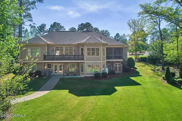 Whispering Pines, NC 28327,118 Pine Lake DR