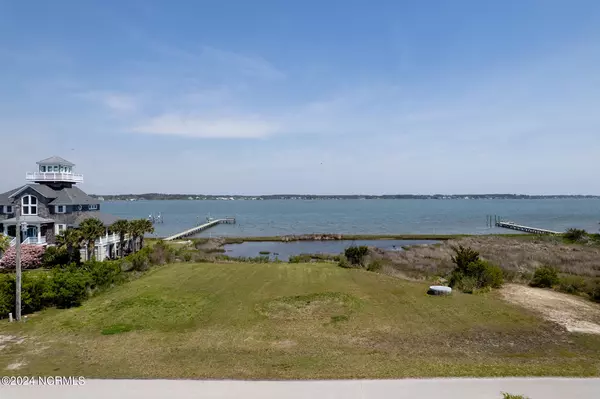 Harkers Island, NC 28531,481 Oak Hammock DR