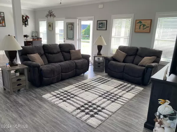 Aydlett, NC 27916,146 Sandy LN