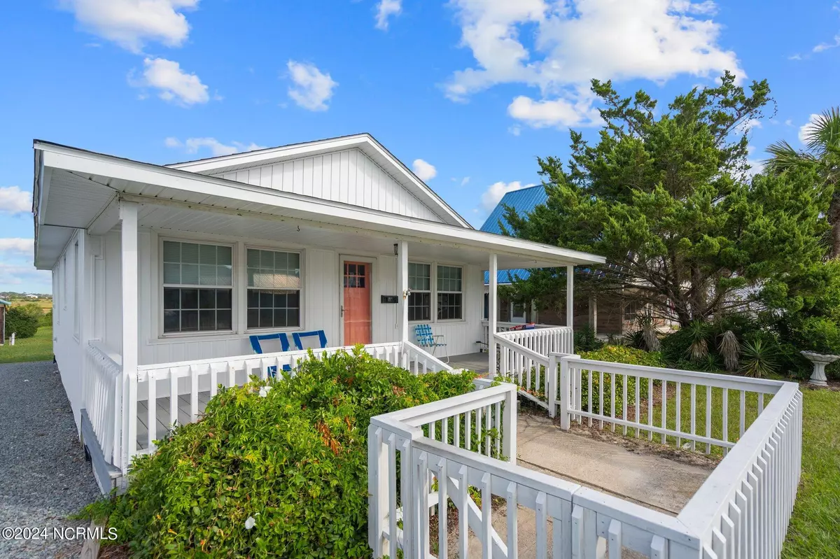 Surf City, NC 28445,503 S Topsail Drive