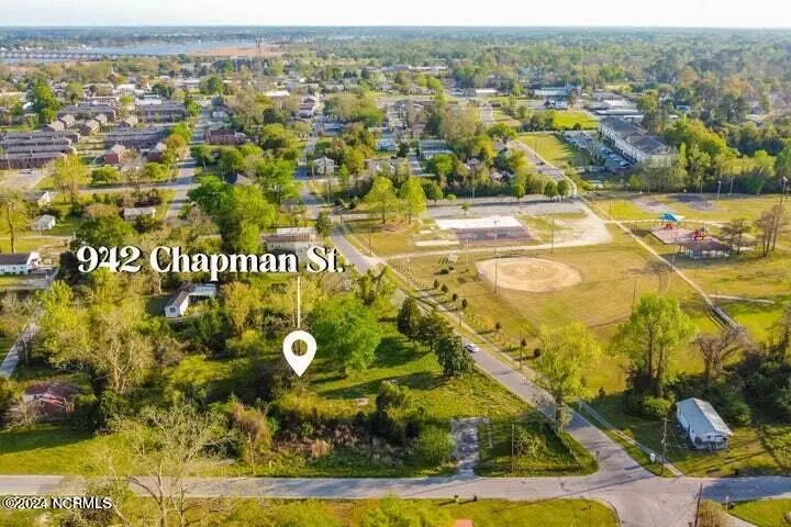 New Bern, NC 28560,942 Chapman ST