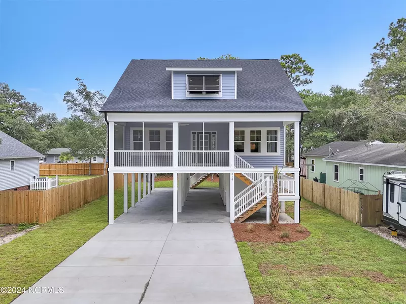 218 NE 49th ST, Oak Island, NC 28465