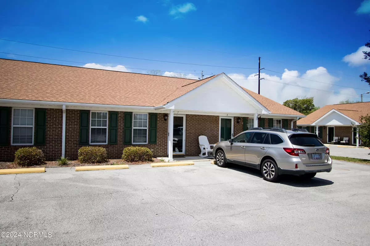 Morehead City, NC 28557,2900 Myrtle ST #7