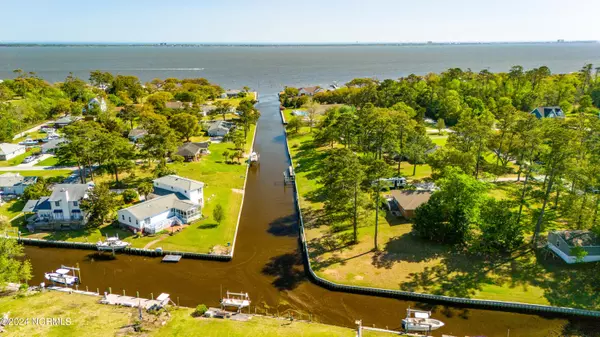 Newport, NC 28570,315 Holly Lane